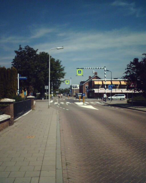 Kruispunt vlielanderstraat voorstraat Numansdorp 2006