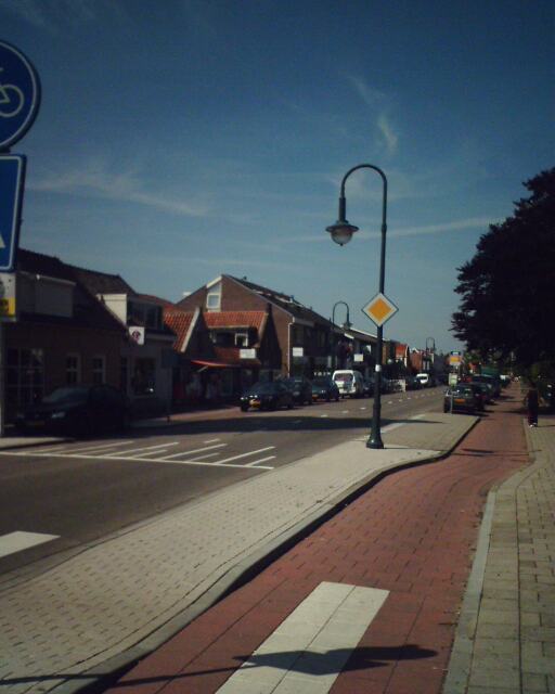 Kruispunt vlielanderstraat voorstraat Numansdorp 2006